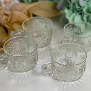 Vintage glass tea cups (4)